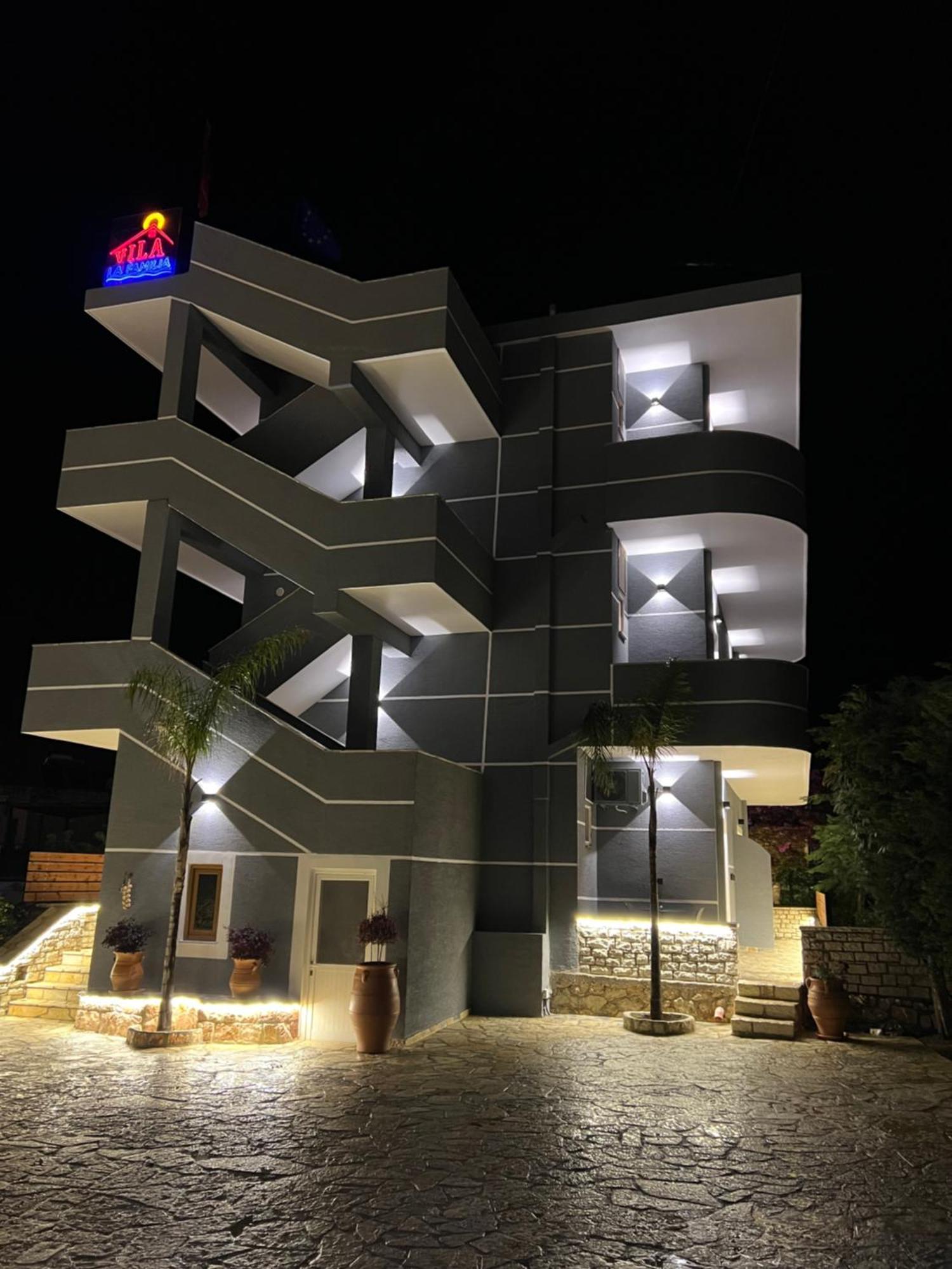 Vila La Familia Ksamil Exterior photo